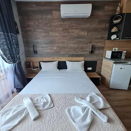 Апартамент Mitprot Panorama Bay 2 206 *